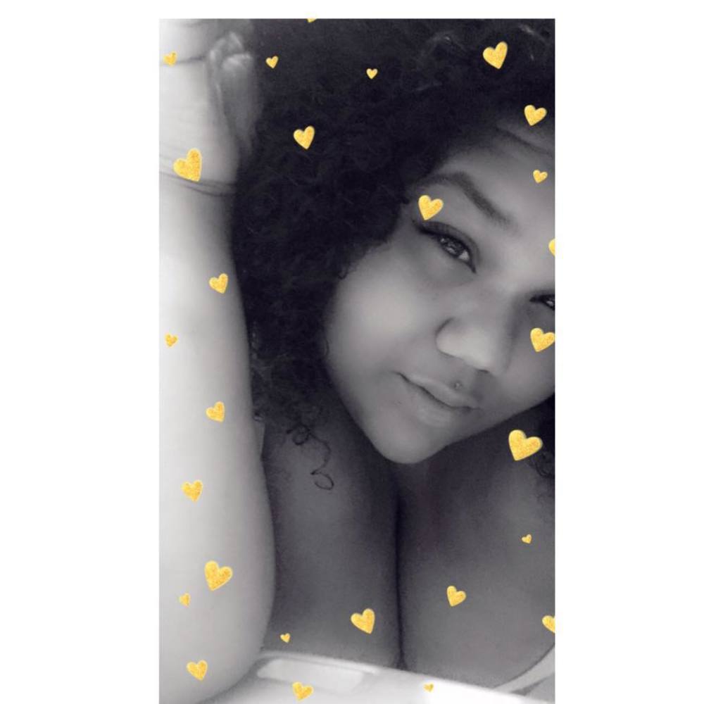 Meet your Posher, Shania